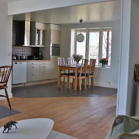 Captivating Harbor View Suite Osthammar Exterior photo