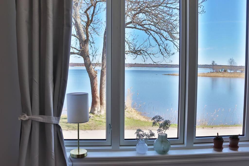 Captivating Harbor View Suite Osthammar Exterior photo