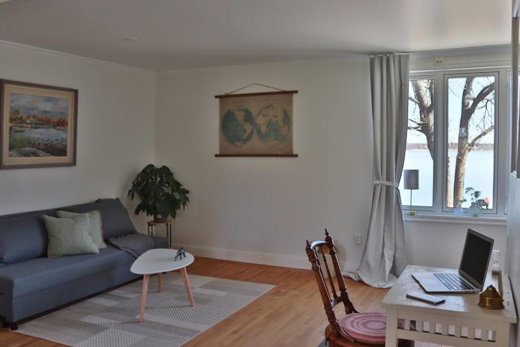 Captivating Harbor View Suite Osthammar Exterior photo