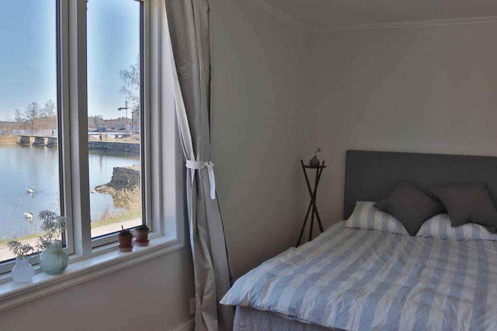 Captivating Harbor View Suite Osthammar Exterior photo